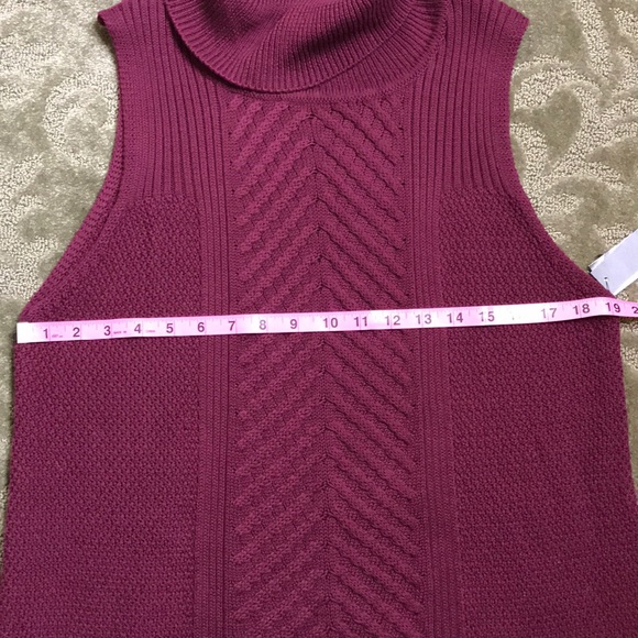 Sleeveless vest - Picture 4 of 6
